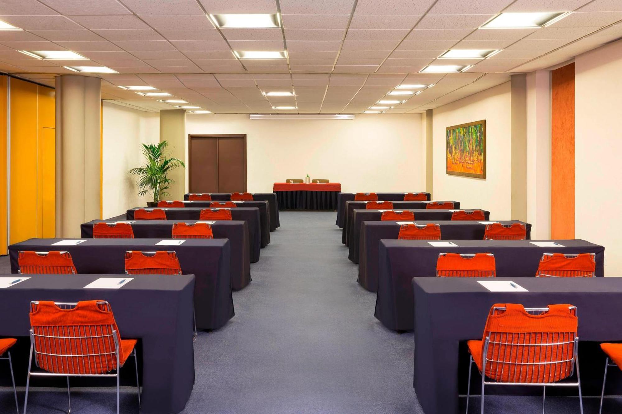 Four Points By Sheraton Catania Hotel 4*
