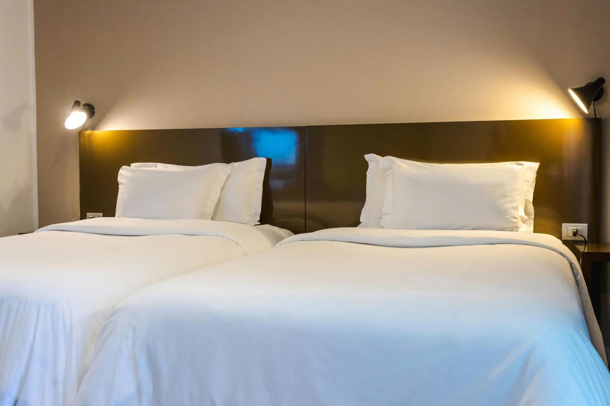 Hotel Four Points By Sheraton Catania 4*