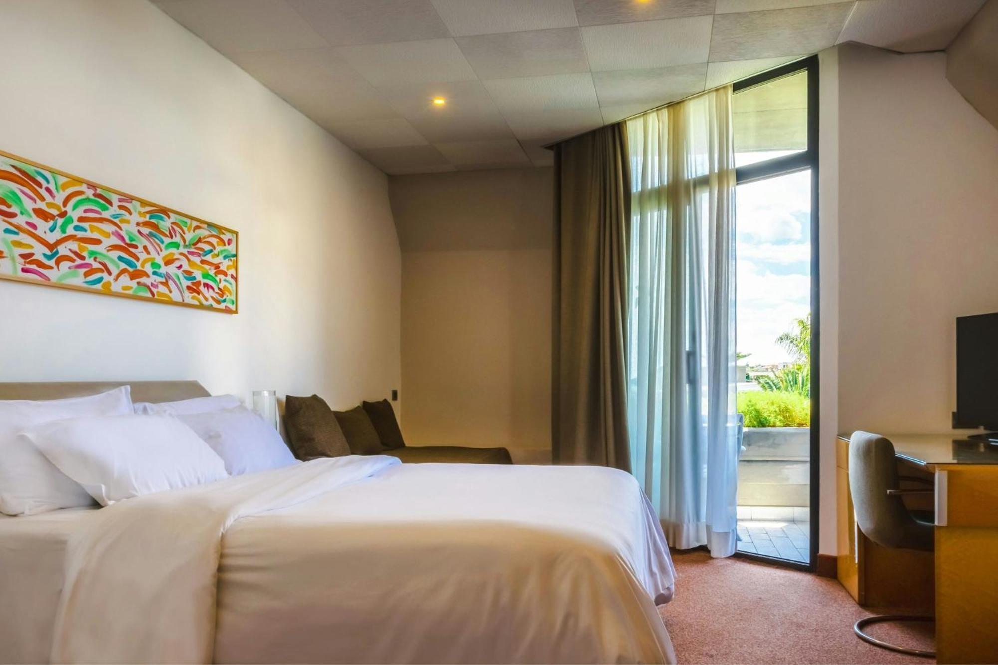 Four Points By Sheraton Catania 4*